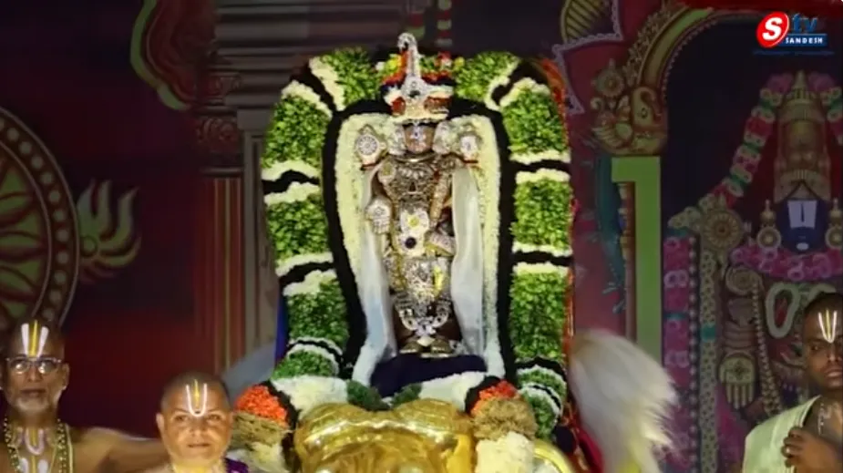 తిరుమల నవరాత్రి బ్రహ్మోత్సవాలు.. గజ వాహనంపై మలయప్ప స్వామి దివ్యదర్శనం | గజ వాహన సేవ